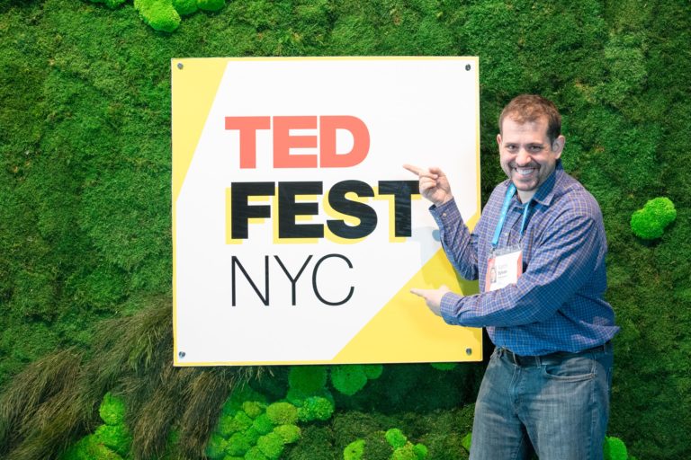 Aaron Sylvan at TEDFest 2017 Selfie Board (in Brooklyn, 2017-04-26)