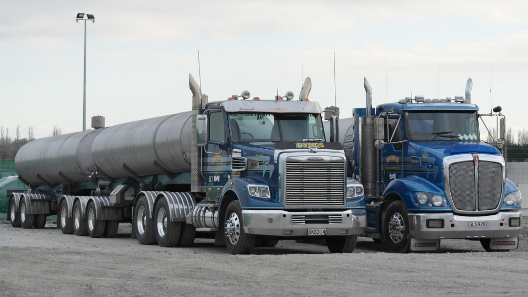 Dynes Transport Milk Tankers, CC-SA-20, image by John Welsh